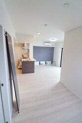 Calm Residence Prologueの物件内観写真